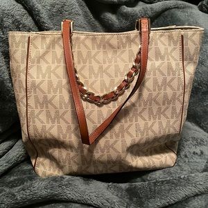 Michael Kors purse